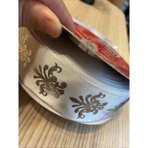 Kirkland signature wire edged ribbon white silver fleur De Lis